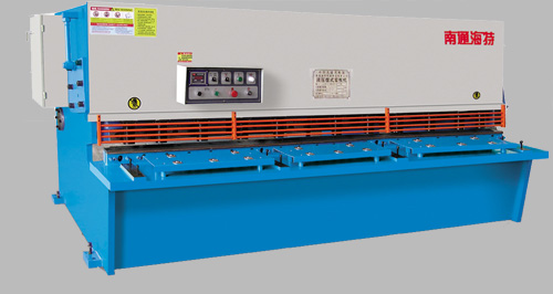 你知道液壓擺式剪板機(jī)如何工作的嗎